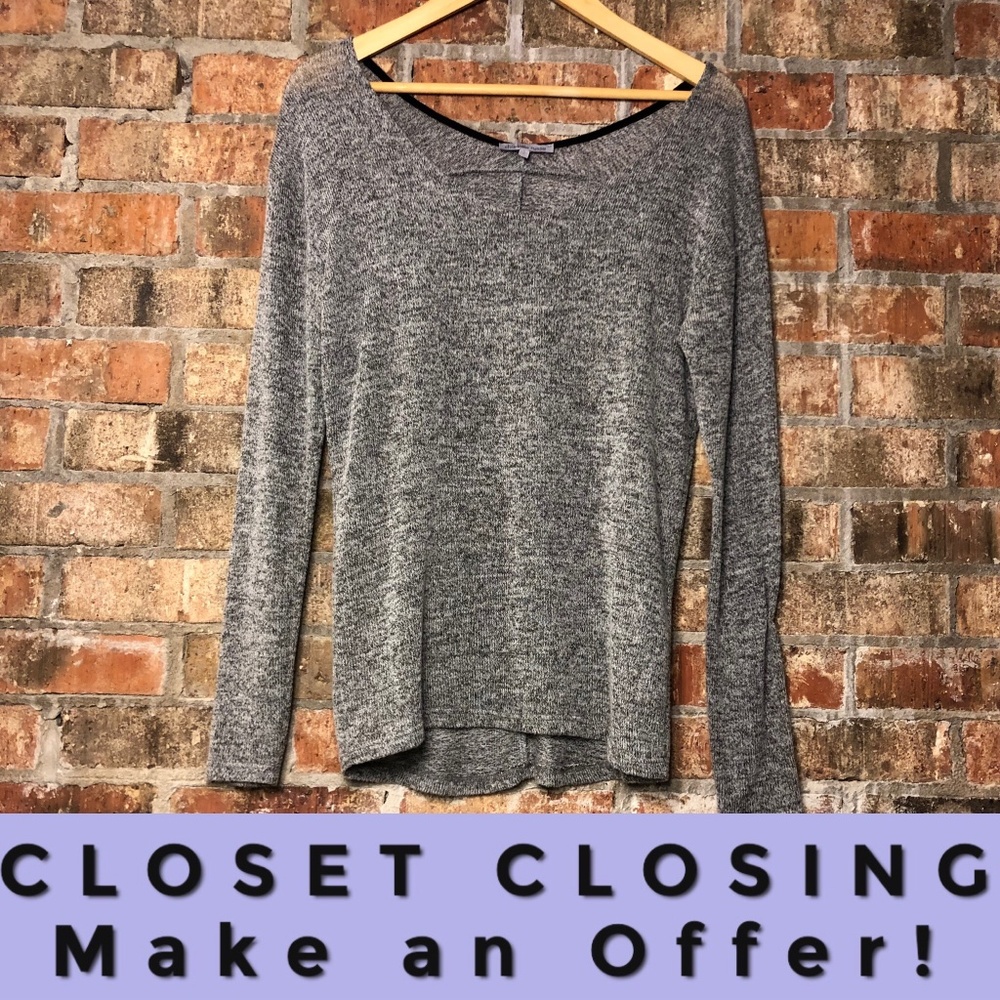 Charlotte Russe light grey long sleeve sweater top